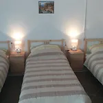 Turista Es Munkas Szallo Budapest